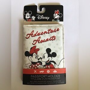 Disney Passport Holder Mickey & Minnie Adventure Awaits Brand New in Package